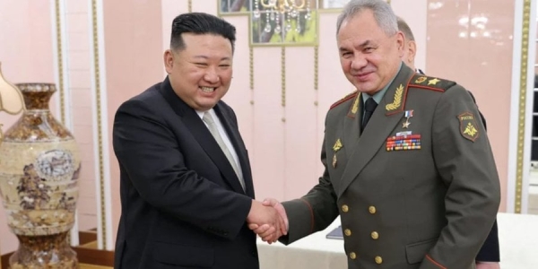 Кім Чен Ин і Сергій Шойгу (Фото:image released by North Korea’s Korean Central News Agency. KCNA via REUTERS)