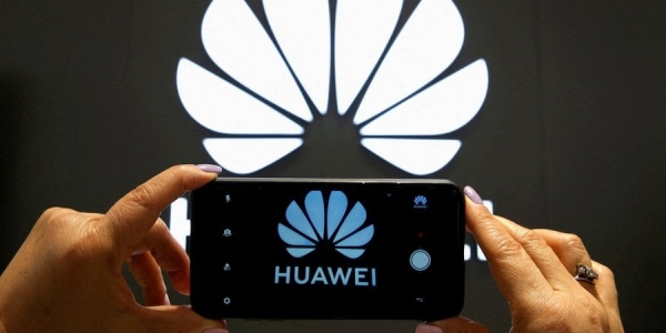 Huawei може будувати таємну мережу для виробництва чипів (Фото:Родріго Гаррідо  Reuters)