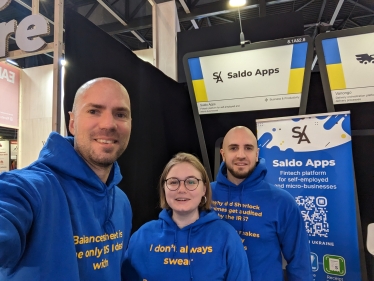 Команда Saldo Apps на MWC 2023 у Барселоні. Фото надане пресслужбою