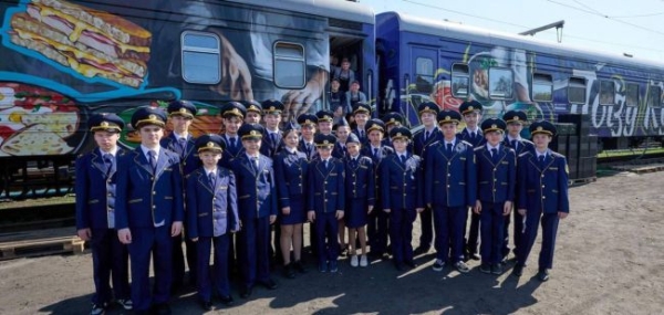 Поїзд-кухня продовжує нести гумдопомогу в зону конфлікту