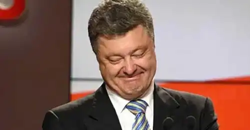 Порошенка розкритикували за наддорогий піджак на фотосесії з військовими Порошенка розкритикували за наддорогий піджак на фотосесії з військовими