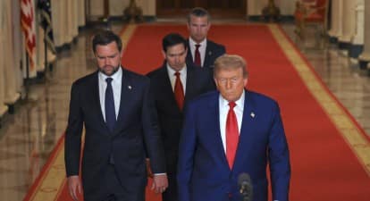 Скільки заробляють міністри-мільйонери в адміністрації Трампа?