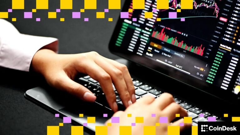 Аналітик каже, що біткойн може затьмарити дорогоцінні метали у 2026 році, оскільки їхнє історичне зростання продовжується