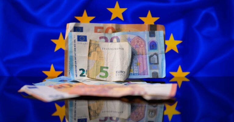 Кабмін схвалив законопроєкти про приєднання України до єдиної зони платежів у євро SEPA