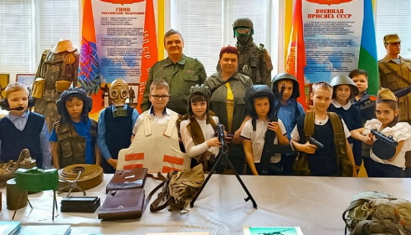 Окупанти спрямовують 40% бюджету освіти на пропаганду в Маріуполі.