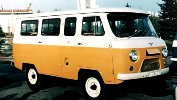 Легенди вітчизняного автопрому. Як з'явився знаменитий «буханець»?