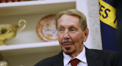 Oracle засновник Ларрі Еллісон забезпечує ,4 млрд для придбання Warner Bros. компанією Paramount.