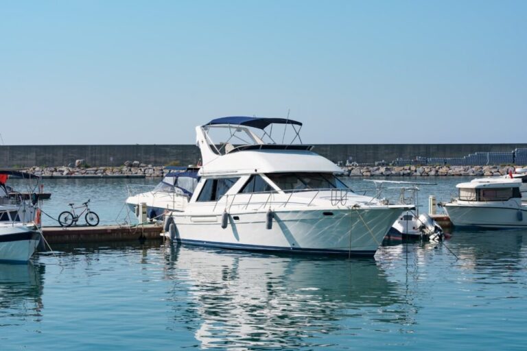 Отримання прав на катер та човен: чому варто обрати судношколу «Либідь-А» Отримання прав на катер та човен: чому варто обрати судношколу «Либідь-А»