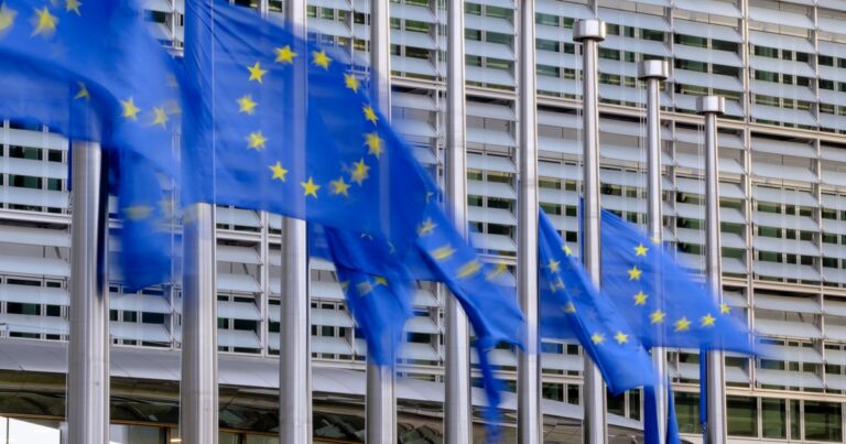 ЄК схвалила правові поправки щодо позики Україні на €90 мільярдів ЄК схвалила правові поправки щодо позики Україні на €90 мільярдів