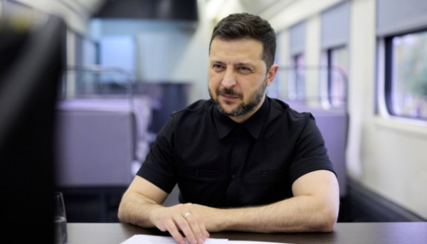 Зеленський висловив вдячність Раді ЄС: Фінансова підтримка у €90 мільярдів посилює переговорну силу України.