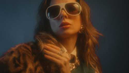 Як з’ясувалося, подружжя, яке заощаджувало кожен цент, жило окремо три роки, поки не виявилося, що його зарплата складає 200 тисяч гривень.