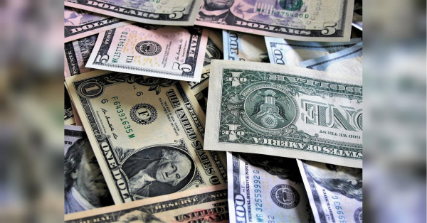 Доларовий курс на старті лютого: аналітичний прогноз.