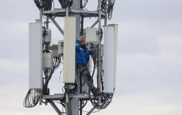 Відключення, холод та атаки: чи витримає мобільний зв’язок черговий енергетичний удар?