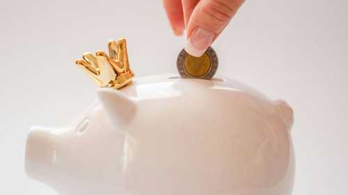 Нова невістка: розбираємося, чи варто її зарплату вимагати до спільної скарбнички