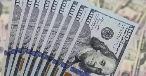 Долар встановив новий рекорд: дізнайтеся офіційний курс на 10 березня