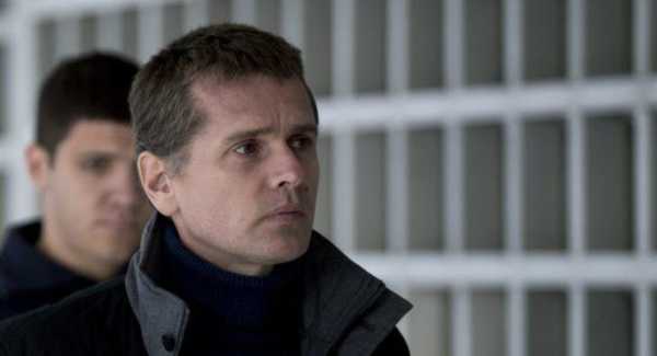 Винник закликає: стягніть збитки з влади США!