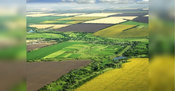 Борги за комуналку: українцям загрожує втрата землі – дізнайтеся, кого це стосується