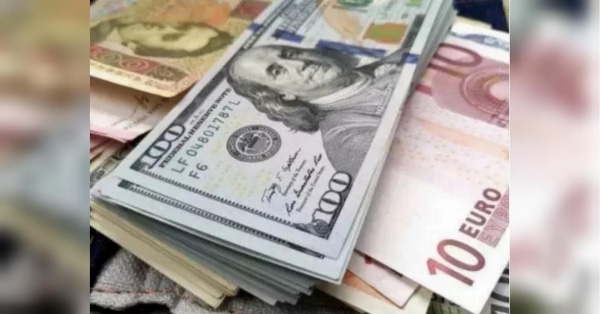 Курс долара до 52 гривень: банкір поділився прогнозом