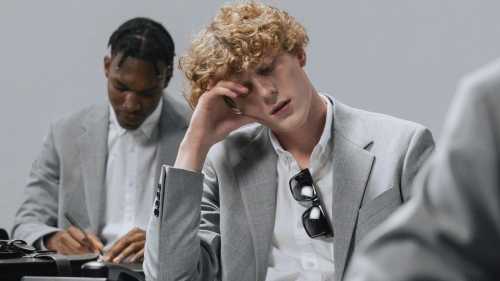 Втомлений керівник: як уникнути вигорання та зберегти продуктивність команди