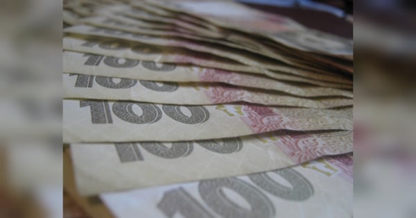 Українцям скоротять субсидії: кого торкнуться зміни та на скільки зменшать виплати