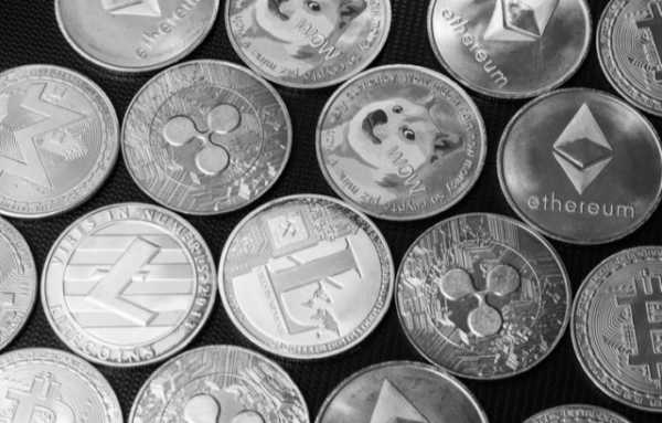 Продажі альткоїнів сягнули піку за п’ять років