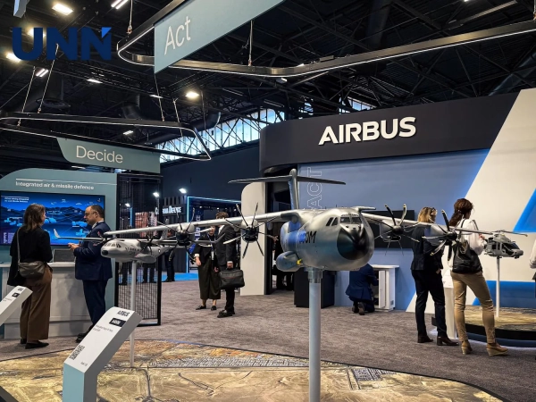 Представники компаній на Eurosatory-2026