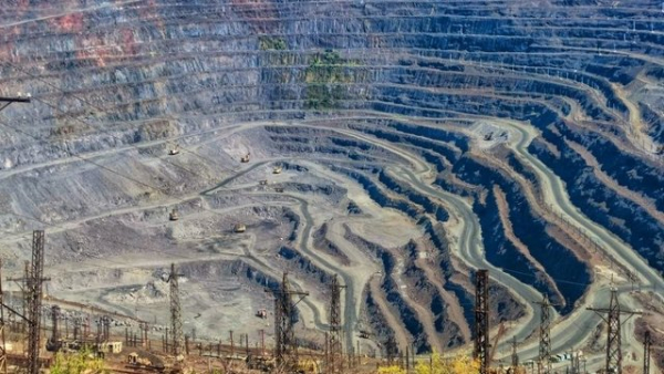 Південний ГЗК обмежує роботу: як атаки впливають на морські шляхи