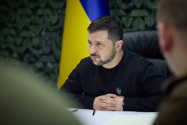 Українські дрони вразили НПЗ “Газпрому” в Омську: Сибір став ближчим