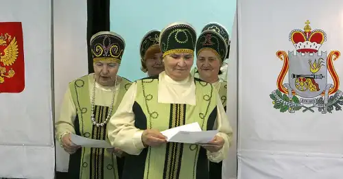 Вибори в РФ-2026: Дефіцит пального, мобілізаційний страх та вплив Зеленського.