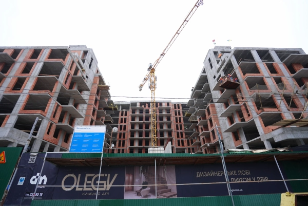 OLEGIV Boutique Residence: Здолано монолітні роботи, будівництво набирає обертів