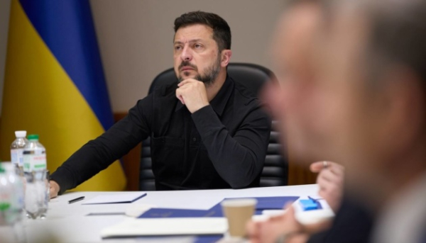 Ставка з командирами корпусів та виробниками зброї: Зеленський окреслив ключові напрямки розвитку української оборонки