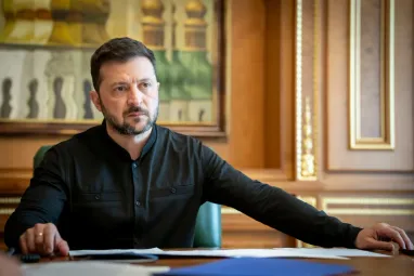 Продовжено мобілізацію та воєнний стан: Зеленський затвердив нові закони