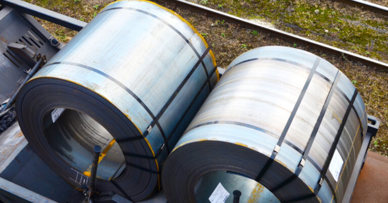 Nucor підтягує ціну на гарячекатаний рулон: увага на /т