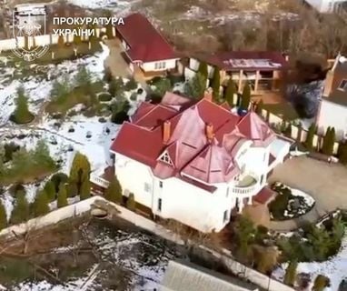 Ексдепутата притягнуть до відповідальності за незаконне захоплення прибережних земель біля Дніпра