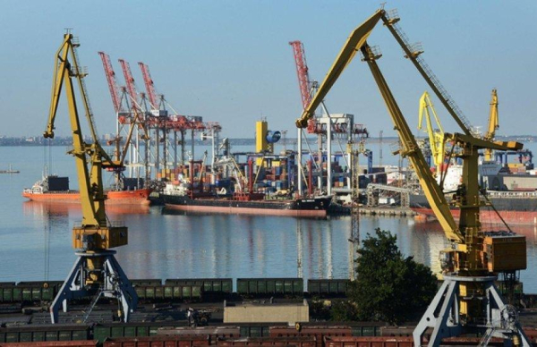 Чорноморська блокада: Як українські фермери рятуються від банкрутства, а агроекспорт тримається на плаву
