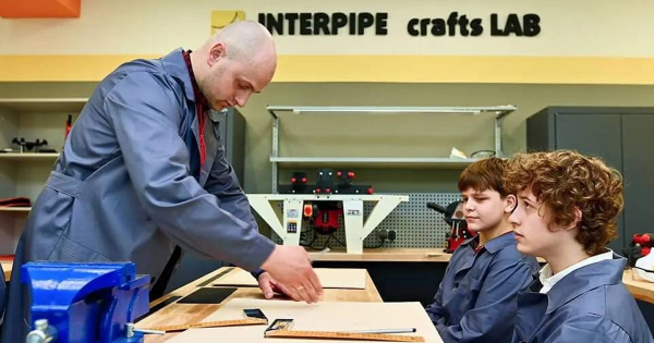 «Інтерпайп» кує майбутнє: як компанія розвиває тех-освіту в Дніпрі навіть під час війни