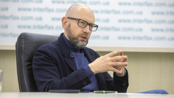 Яценюк пропонує: політсили в РНБО, урядовці — поза виборами