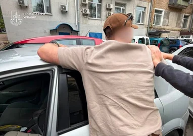 Шахраї видурили у київських пенсіонерів майже 7 мільйонів гривень, прикинувшись працівниками СБУ