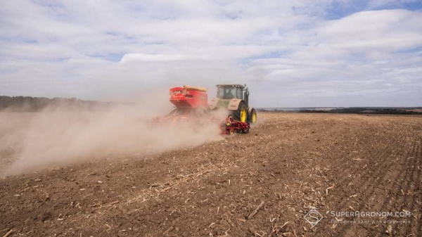 Блокування експорту зерна загрожує осінній посівній кампанії в Україні