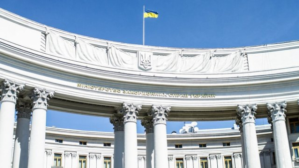 Зустріч послів України: Київ готується до тижневої наради в столиці