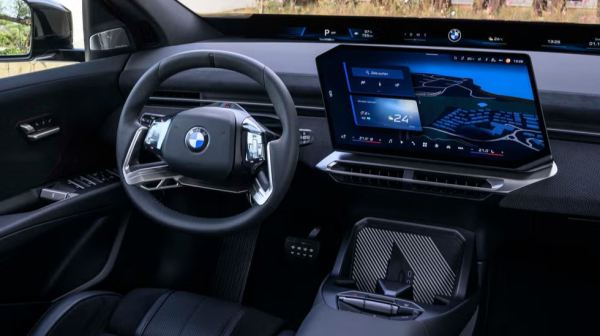 BMW пояснює відмову від кнопок: винні молоді автовласники