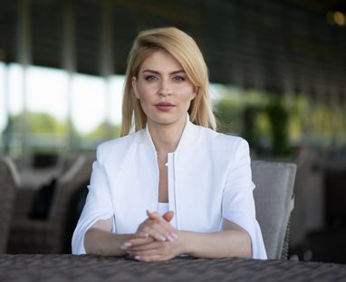 НАБУ вручило Стефанішиній нову підозру: що відомо