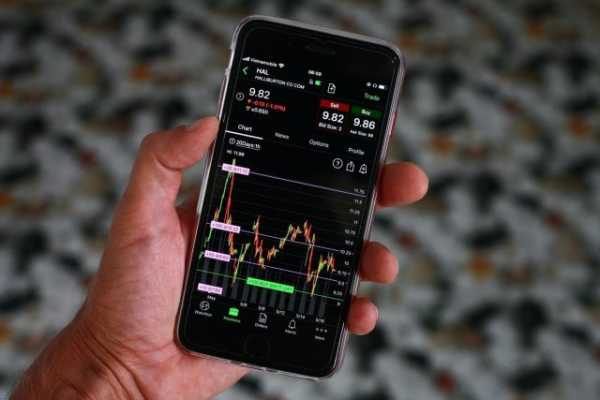 Apple повернула собі лідерство, утримавшись від гонки ШІ