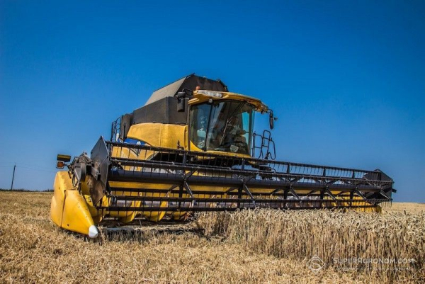 Аграрії прифронтових зон отримали 12 мільйонів гривень на нову техніку