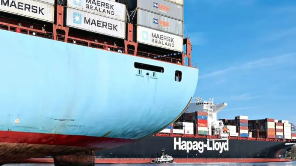 Maersk та Hapag-Lloyd відновлюють ключовий сервіс через Суецький канал
