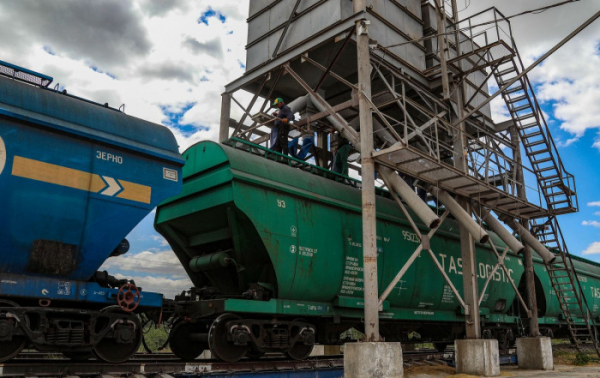 Молдова знижує ціни на залізничний транзит українських вантажів