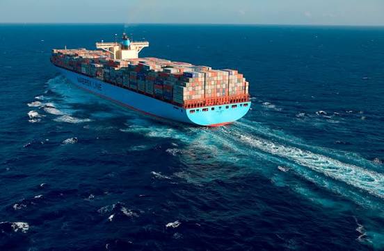 Простій суден у портах вивів з обігу 1,7 млн TEU: аналіз світового флоту