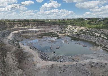 На Кіровоградщині викрили масштабну схему незаконного видобутку граніту: збитки сягнули 1,55 мільярда гривень