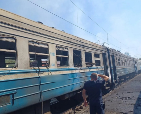 Дрон атакував приміський поїзд на Миколаївщині: подробиці події