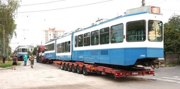 Швейцарський трамвай Tram 2000